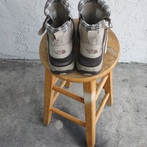 North face women's boots